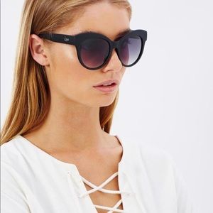 QUAY Australia Maiden Sunglasses NWT